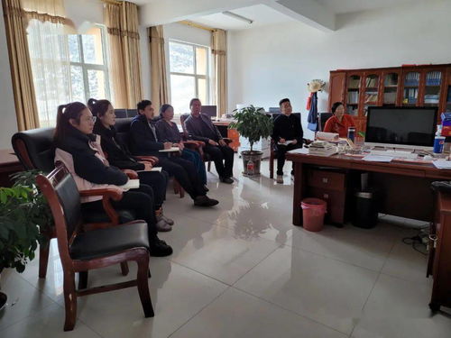 县委党校全体在岗教师收看第十三届全国人民代表大会第四次会议