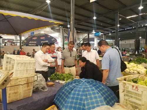 县委常委 常务副县长付君太带队开展端午节前食品安全大检查